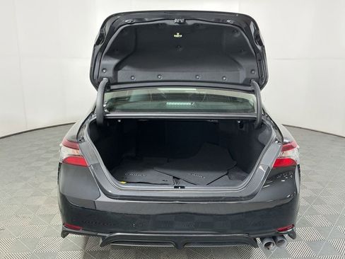 Used 2022 Toyota Camry SE image 27