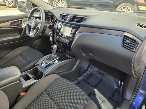 Used 2022 Nissan Rogue Sport S image 30