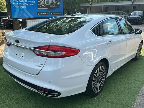 Used 2017 Ford Fusion SE w/ Fusion SE Technology Package AWD/4WD image 7