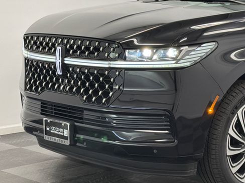 New 2026 Lincoln Navigator L Black Label image 2