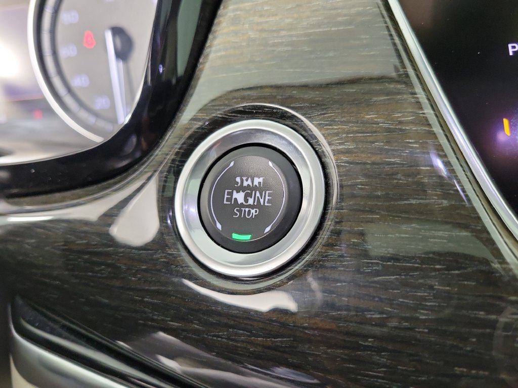 Used 2020 Cadillac XT6 Premium Luxury FWD image 33