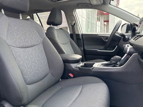 Certified 2024 Toyota RAV4 XLE image 28