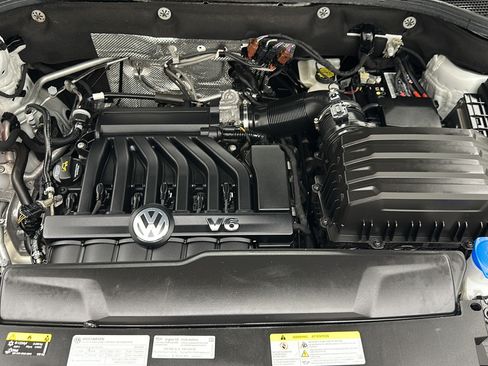 Used 2023 Volkswagen Atlas SEL AWD/4WD image 25