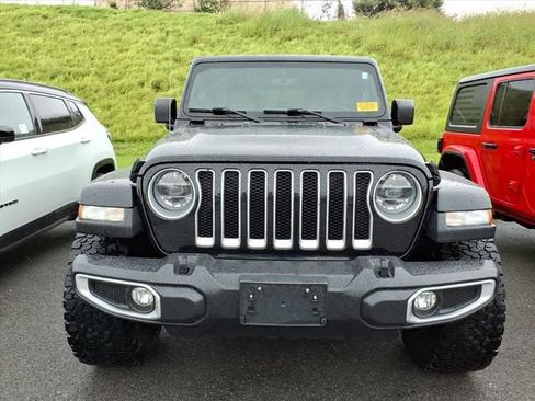 Used 2023 Jeep Wrangler Unlimited Sahara AWD/4WD image 12