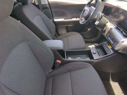 New 2025 Hyundai Kona SEL image 11