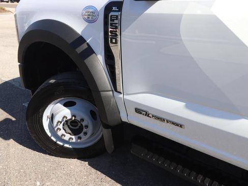 Used 2024 Ford F550 4x4 Crew Cab Super Duty image 3