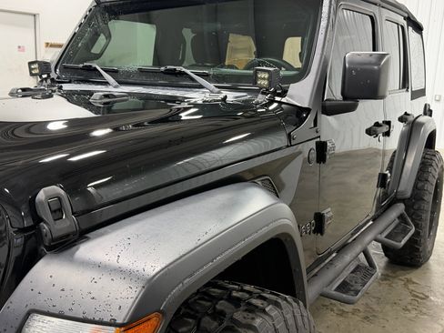 Used 2021 Jeep Wrangler Unlimited Willys image 26