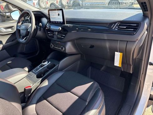 New 2026 Ford Escape ST-Line FWD image 19