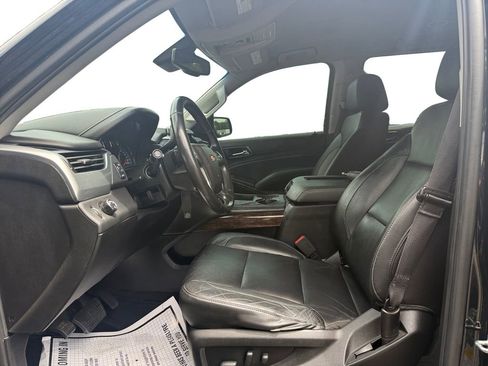 Used 2020 Chevrolet Suburban LT RWD image 9