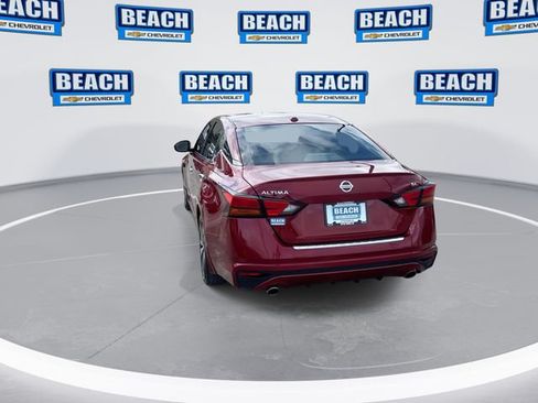 Used 2021 Nissan Altima 2.5 SL FWD image 6
