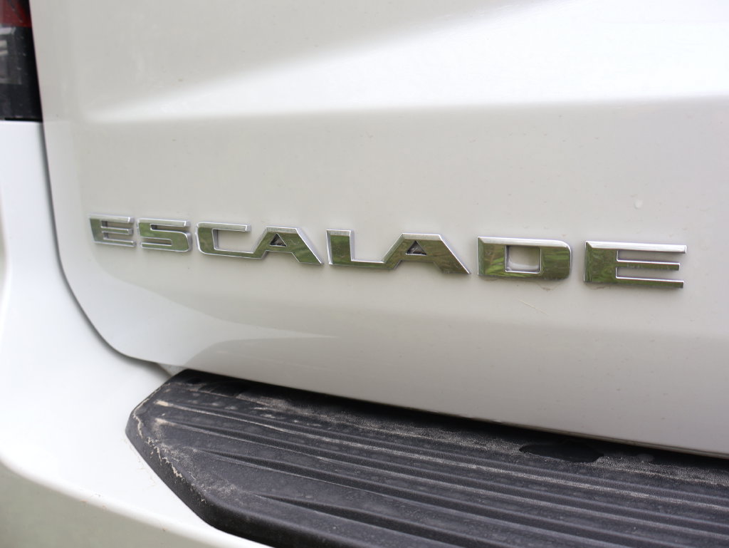 Used 2023 Cadillac Escalade Sport Platinum AWD/4WD image 12
