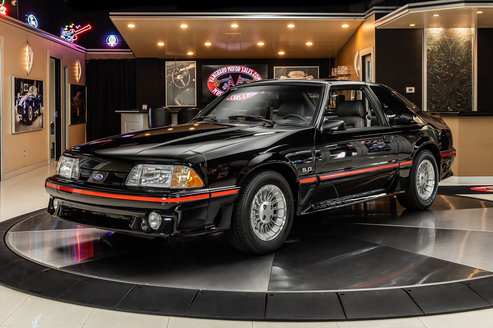 Used 1987 Ford Mustang GT RWD image 1