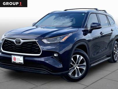 Used 2024 Toyota Highlander XLE