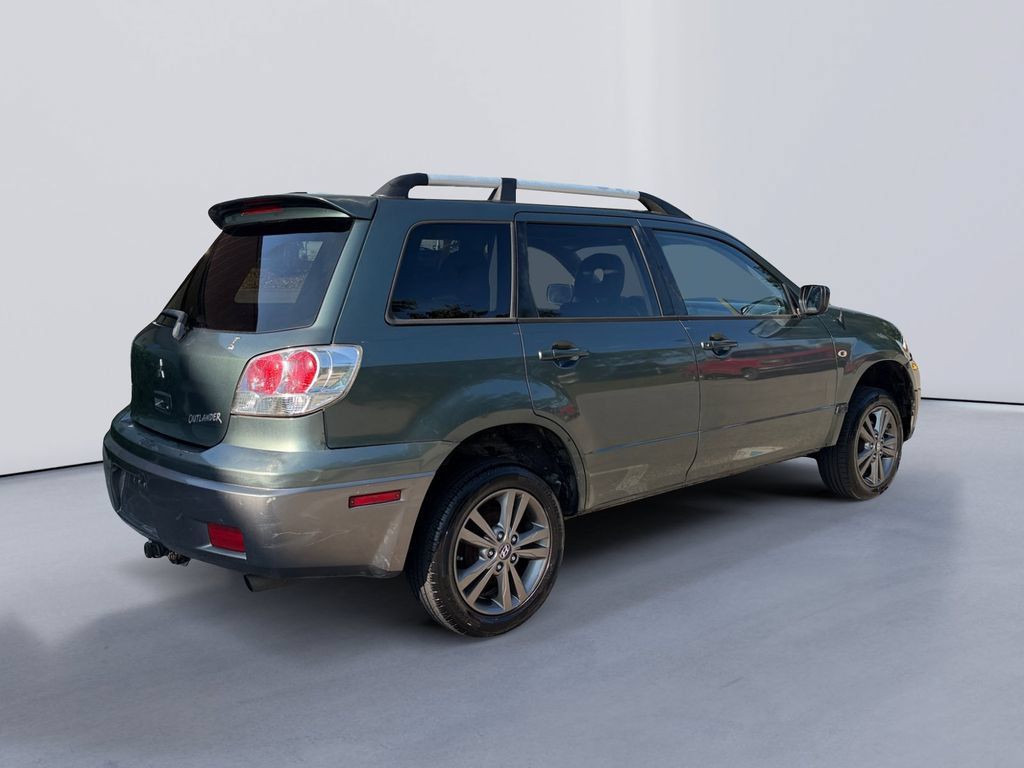 Used 2004 Mitsubishi Outlander XLS FWD image 3