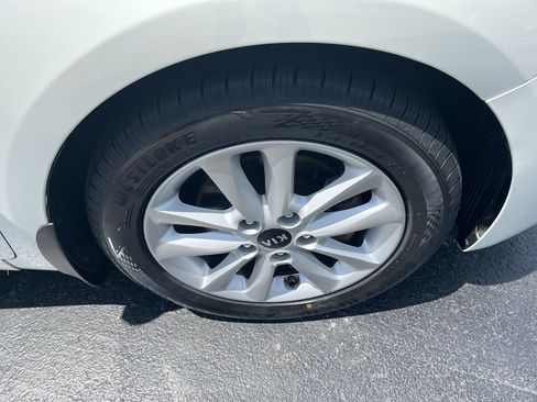 Used 2017 Kia Forte S w/ S Premium Package FWD image 52