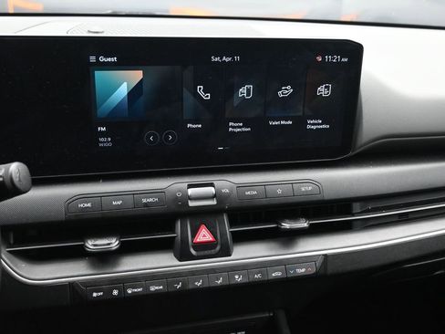 Used 2025 Kia K4 LXS image 13