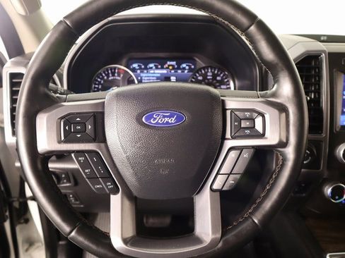 Used 2021 Ford Expedition Platinum AWD/4WD image 3