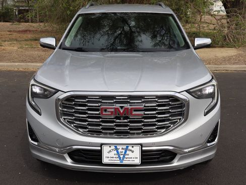 Used 2020 GMC Terrain Denali w/ Denali Premium Package image 12