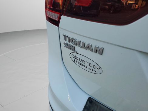 Used 2019 Volkswagen Tiguan S FWD image 32