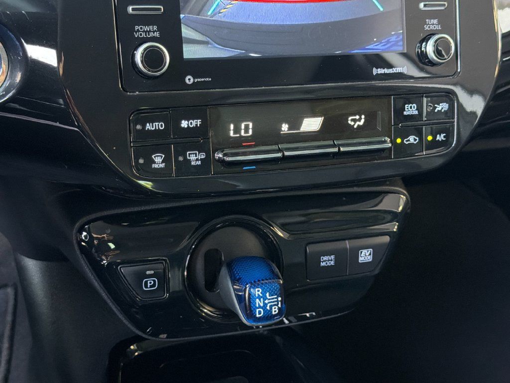 Used 2022 Toyota Prius FWD image 21