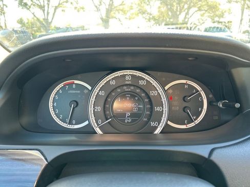 Used 2017 Honda Accord EX-L image 24