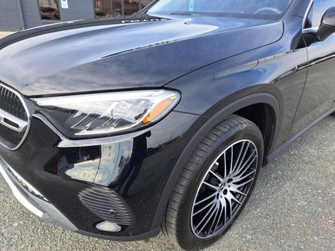 Used 2024 Mercedes-Benz GLC 300 image 27