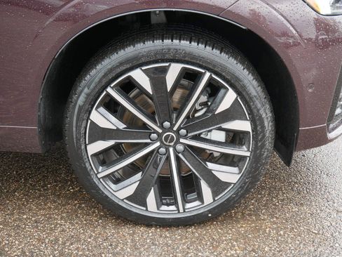 New 2026 Volvo XC60 B5 Ultra w/ Protection Package Premier AWD/4WD image 13