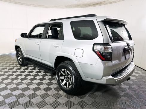Used 2024 Toyota 4Runner TRD Off-Road image 5