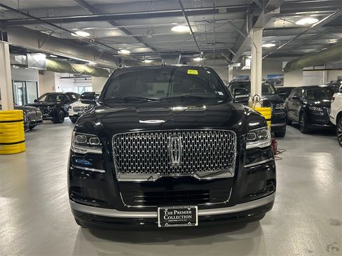 Certified 2022 Lincoln Navigator Reserve image 6