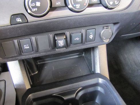 Used 2020 Toyota Tacoma TRD Off-Road RWD image 46