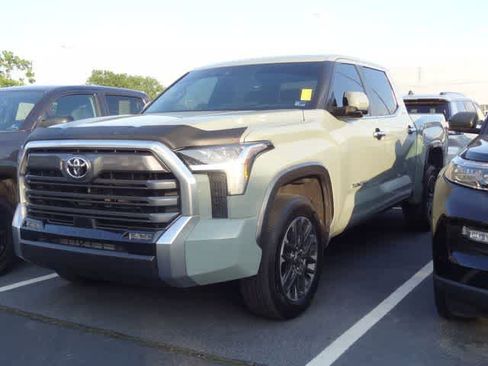 Used 2025 Toyota Tundra Limited AWD/4WD image 1