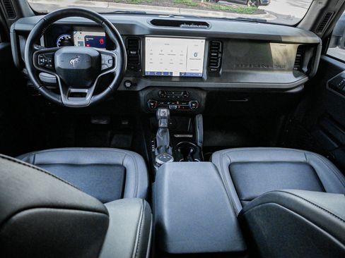 Used 2024 Ford Bronco Big Bend image 28