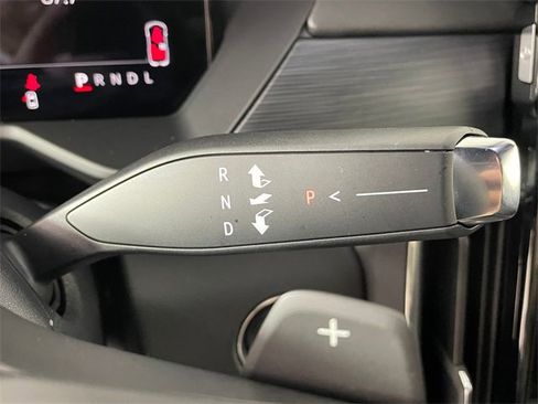 Certified 2026 GMC Acadia Elevation image 10