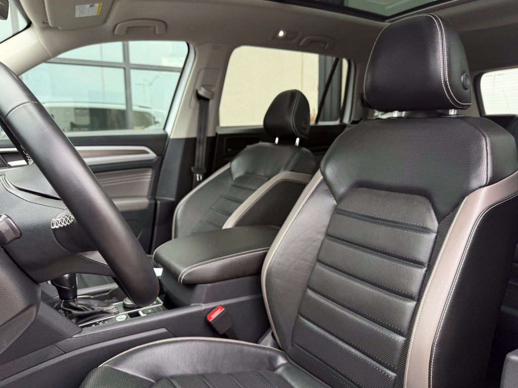 Used 2022 Volkswagen Atlas SEL AWD/4WD image 16