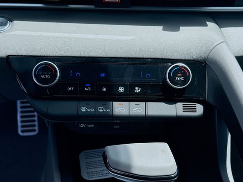 New 2026 Hyundai Elantra Sport FWD image 12