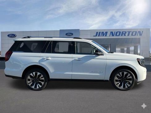 New 2025 Ford Expedition Platinum w/ Platinum Ultimate Package AWD/4WD image 3