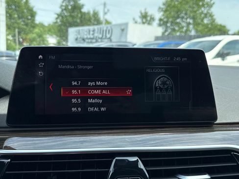 Used 2019 BMW 530i w/ Premium Package RWD image 19