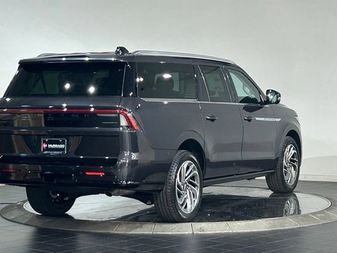 New 2027 Lincoln Navigator L Reserve AWD/4WD image 9