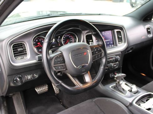 Used 2020 Dodge Charger Scat Pack RWD image 29