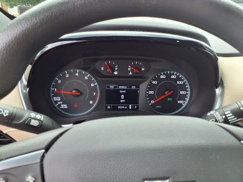 Used 2023 Chevrolet Traverse LS AWD/4WD image 13
