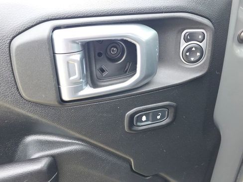 Used 2020 Jeep Gladiator Mojave image 23