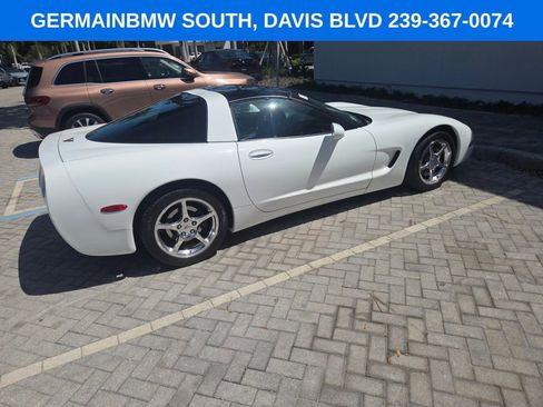 Used 2004 Chevrolet Corvette Coupe image 21