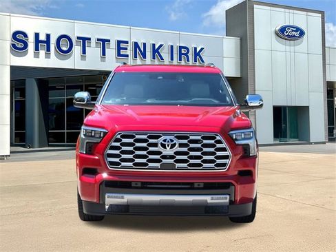 Used 2023 Toyota Sequoia Capstone image 2