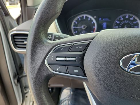 Used 2020 Hyundai Santa Fe SE FWD image 25