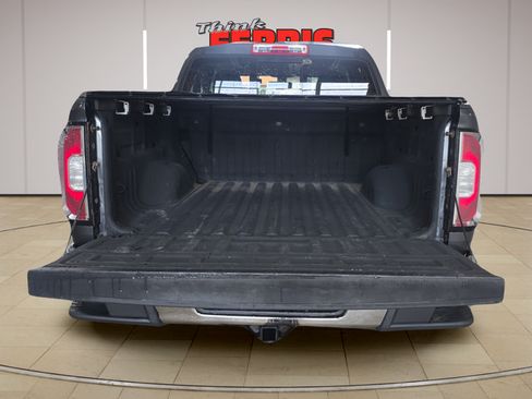 Used 2016 GMC Canyon SLE w/ SLE Convenience Package RWD image 9