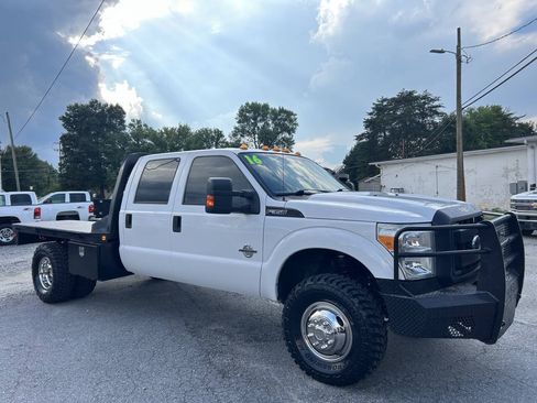 Used 2016 Ford F350 XL w/ Power Equipment Group AWD/4WD image 4