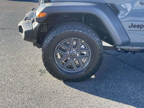New 2026 Jeep Wrangler Unlimited Sport AWD/4WD image 10