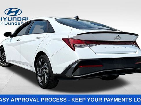 Used 2025 Hyundai Elantra Sport FWD image 5