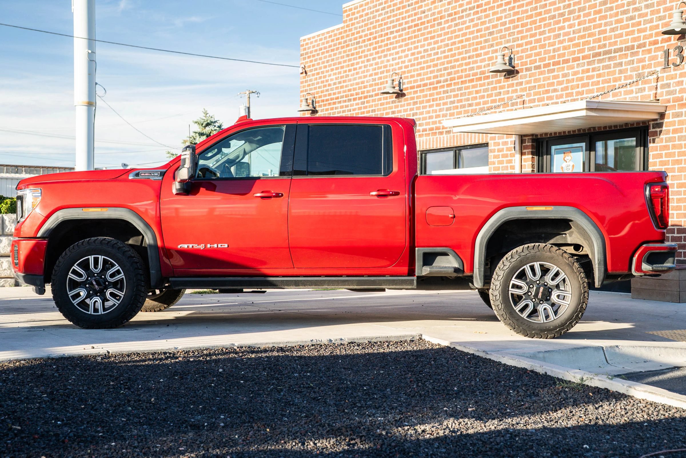 Used 2022 GMC Sierra 2500 AT4 AWD/4WD image 3