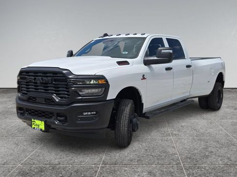 New 2026 RAM 3500 Tradesman AWD/4WD image 4